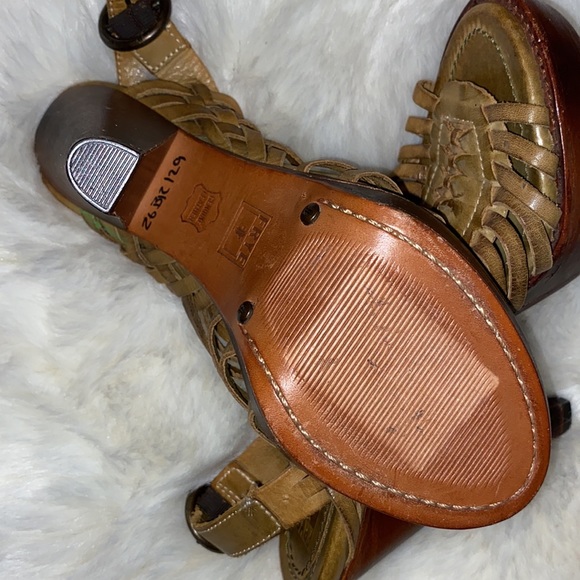 FRYE LEATHER HIGH HEEL SANDALS WOMEN SIZE 7B - Picture 5 of 6